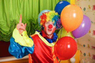 Balonlar grup ile palyaço