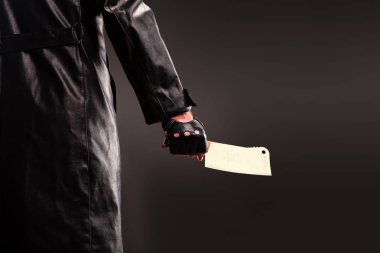 Katil et cleaver elinde tutan