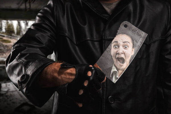 Psycho killer holding knife 