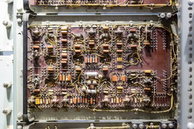 Elektronik komponent kurulu