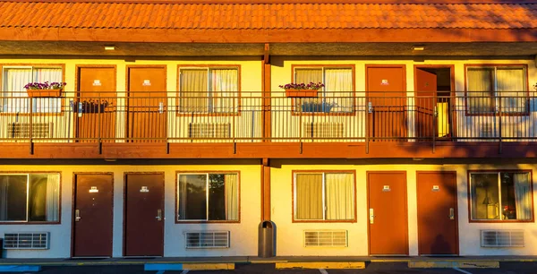 Amerikaanse langs motel — Stockfoto