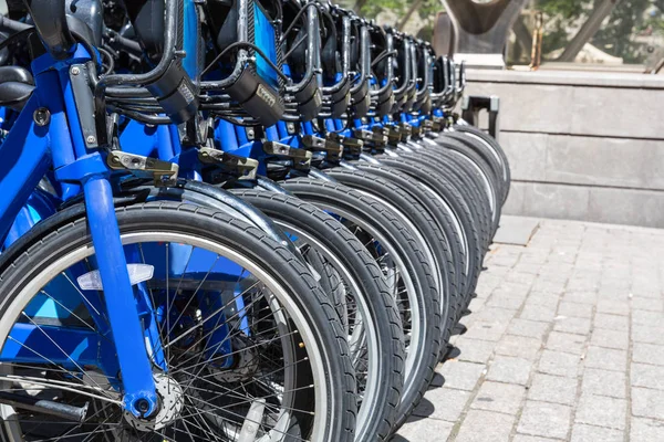 도시 자전거 주차장 임대 — 스톡 사진