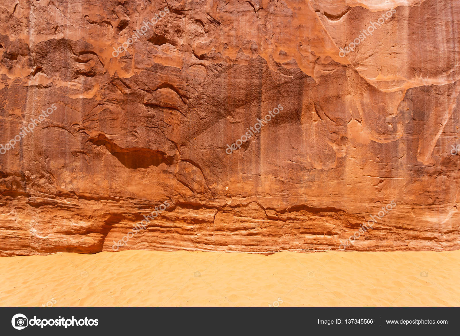 赤い砂岩の岩 ストック写真 C Nomadsoul1