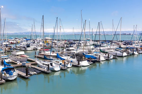 Jachty v přístavu San Francisco — Stock fotografie