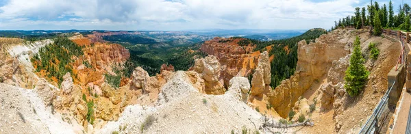 Parque Nacional Bryce Canyon nos EUA — Fotografia de Stock