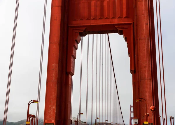 Puente de puerta de oro — Foto de Stock