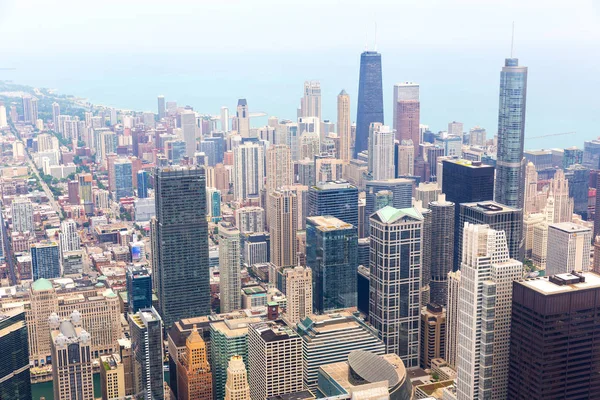 Ουρανοξύστες στο Σικάγο στο κέντρο της πόλης — Φωτογραφία Αρχείου