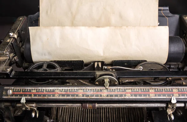 Máquina de escrever grunge antigo — Fotografia de Stock