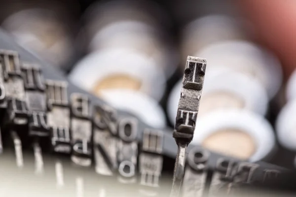 Antike Grunge-Schreibmaschine — Stockfoto