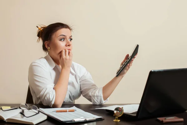 Young female accountant — Stock Photo, Image