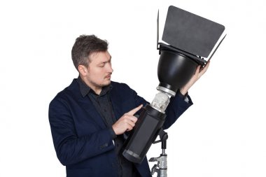 profesyonel fotoğrafçı aydınlatma ayarlama