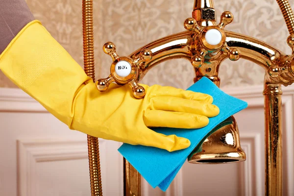 手の洗浄衛生装置の手袋 — ストック写真
