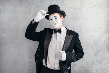 Pandomim tiyatro oyuncusu 