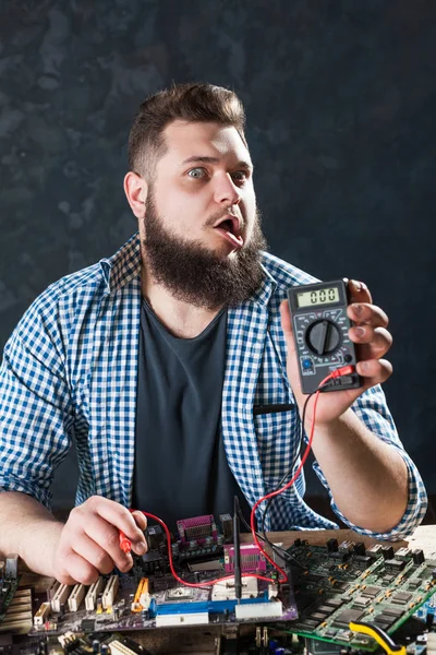 Bilgisayar Servis mühendisi