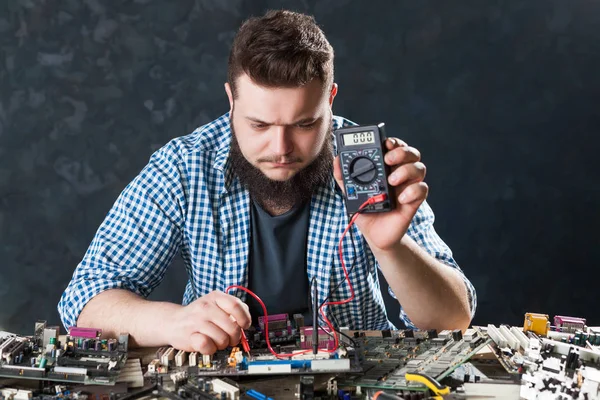 Bilgisayar Servis mühendisi