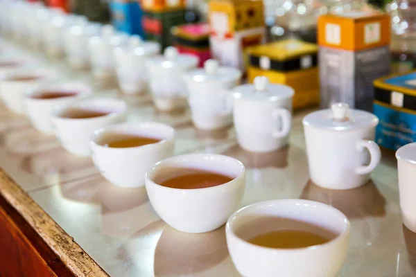 Tasses de dégustation de thé de Ceylan — Photo