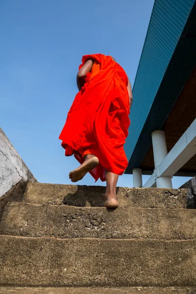 Buddhist monk in old temple — Stock Photo, Image