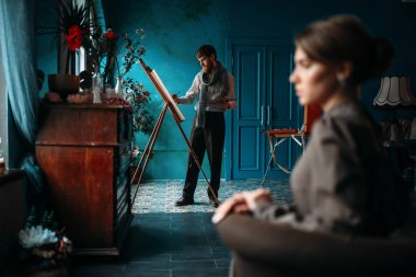 kadın modeli portre çizim ressam