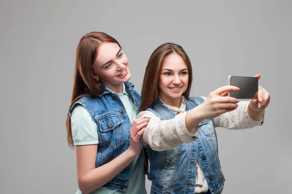 Two attractive girlfriends making selfie — Stock Photo, Image