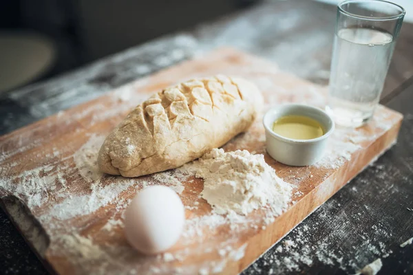 Bread prepared for baking — Stock Photo, Image