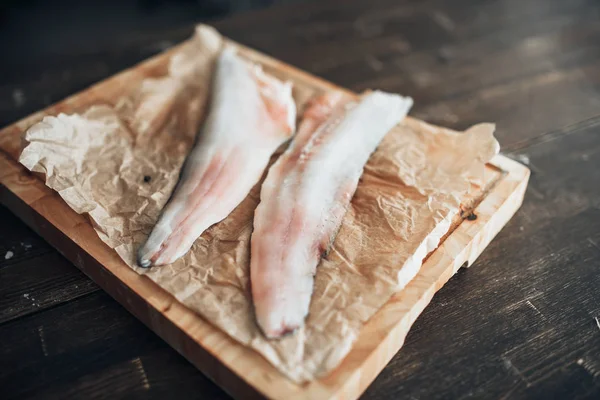 Raw fish pieces — Stock Photo, Image