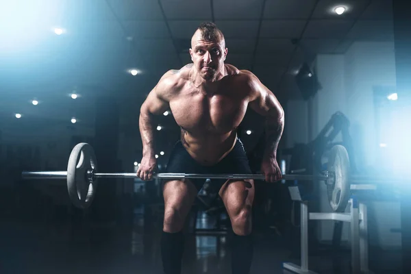 Muskulös manlig atlet — Stockfoto