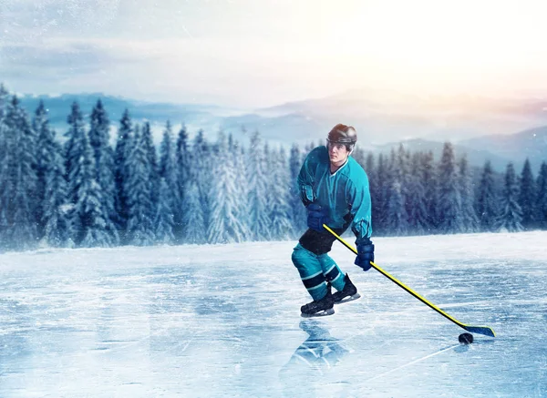 Profesyonel buz hokeyi oyuncusu — Stok fotoğraf
