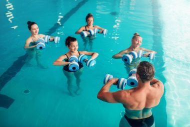 Aqua aerobik egzersiz