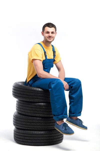 Repairman in blue uniform — Stock Photo, Image