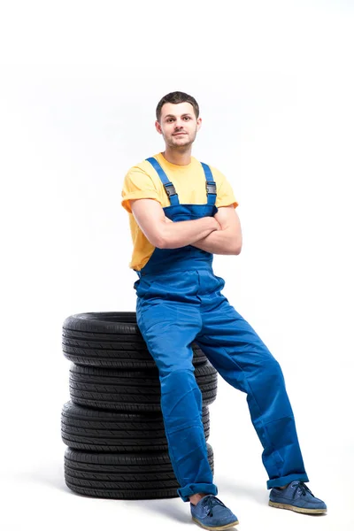 Reparatör i blå uniform — Stockfoto