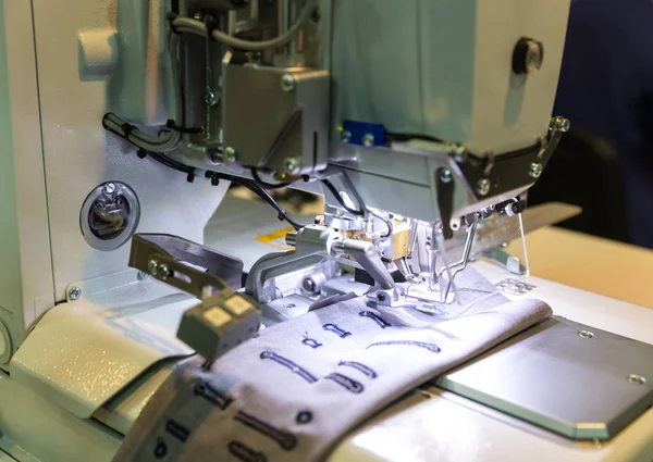 profesyonel dikiş makinesi