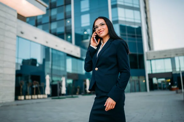 Young attractive businesswoman — Stock Photo, Image