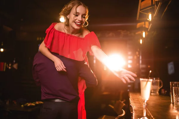 Amor Casal Divertindo Juntos Boate Estilo Vida Nocturno Homem Mulher — Fotografia de Stock