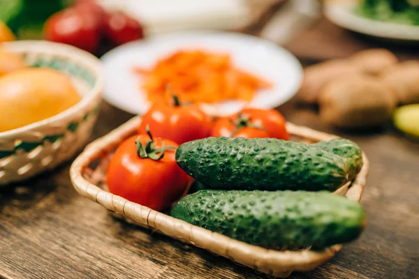 Verse Groenten Houten Tafel Close Gezond Voedsel Concept — Stockfoto