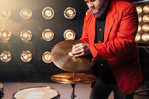 Bearded Drummer Colorful Hair Rock Performer Red Suit Stage Lights — Stock Photo, Image