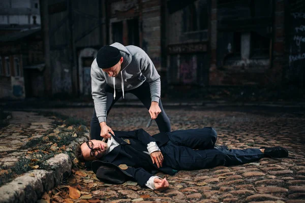 Dieb Tötet Opfer Auf Offener Straße Mit Messer Tatkonzept — Stockfoto