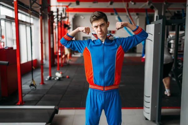 Lemah Kurus Pria Mengenakan Pakaian Olahraga Gym — Stok Foto