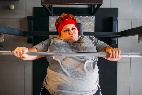 Fat Sweaty Woman Workout Barbell Gym — Stock Photo, Image