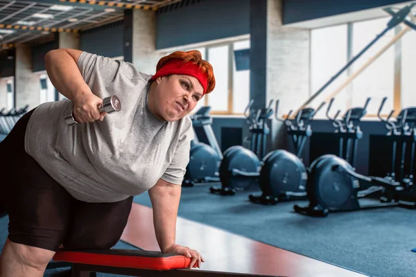 Fat Woman Exercising Dumbbell Gym — Stock Photo, Image