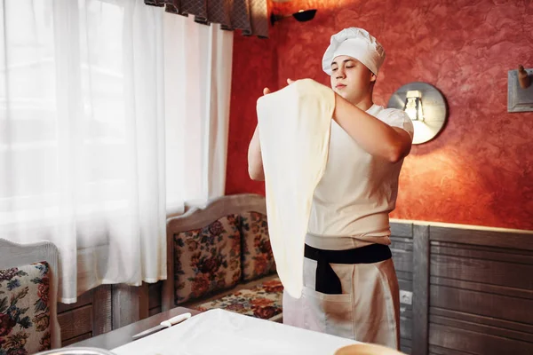 Male Chef Holding Dough Kitchen — Stock Photo, Image