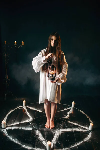 Young Woman Holding Kerosene Lamp Pentagram Circle Candles Black Magic — Stock Photo, Image