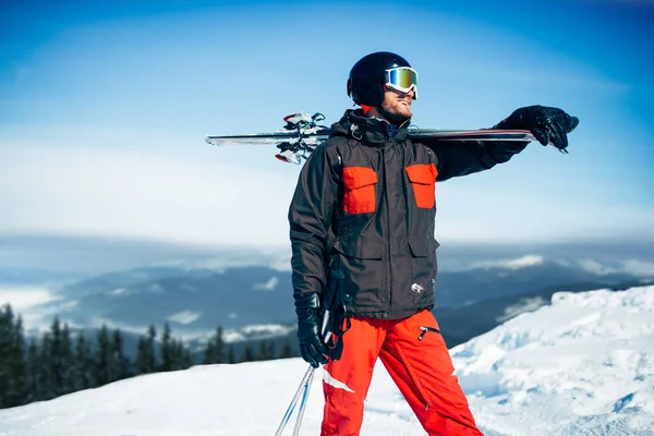 Esquiador Masculino Capacete Óculos Esporte Ativo Inverno Estilo Vida Extremo — Fotografia de Stock