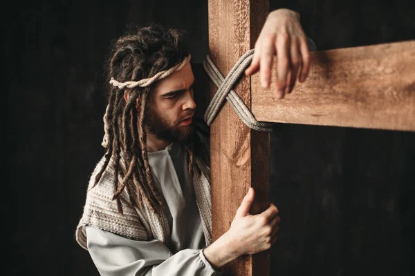 Grand Martyr Avec Croix Fond Noir Crucifixion Jésus Christ Symbole — Photo