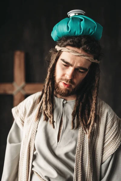 Jesus Christus Mit Heizkissen Auf Dem Kopf Kreuzigungskreuz Auf Schwarzem — Stockfoto