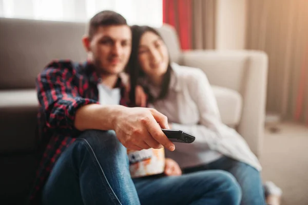Smiling Couple Watching Popcorn Home Man Remote Control — Stock Photo, Image