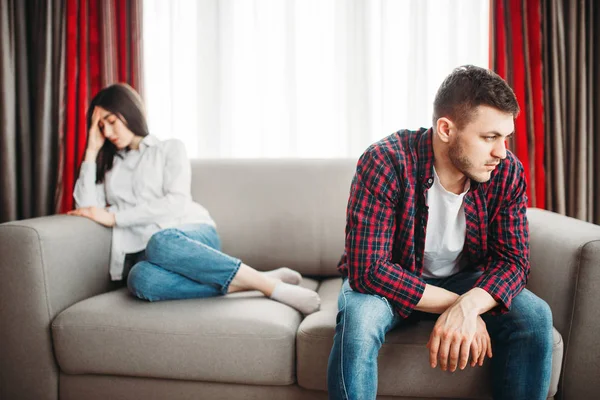 Unhappy Couple Sitting Couch Family Conflict — Stock Photo, Image