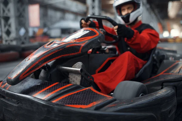 Kart Piloto Entra Curva Karting Auto Esporte Interior Velocidade Corrida — Fotografia de Stock