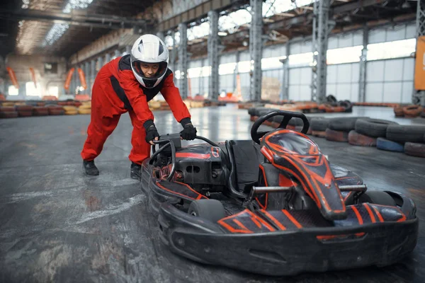 Racer Helmet Pushing Kart Car Karting Auto Sport Indoor Speed — Stock Photo, Image