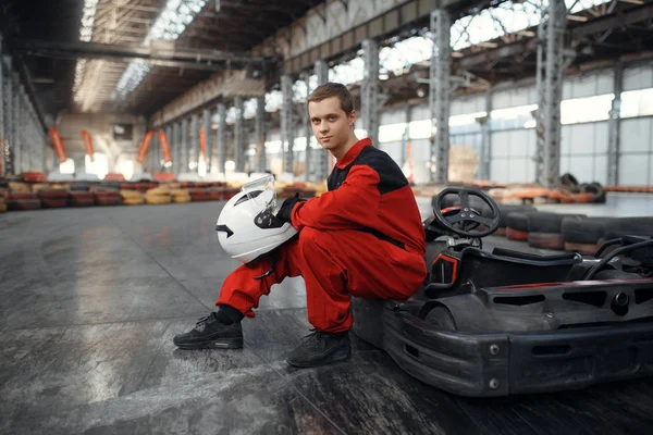 Kart Racer Red Uniform Poses Hemet Hands Karting Auto Sport — ストック写真