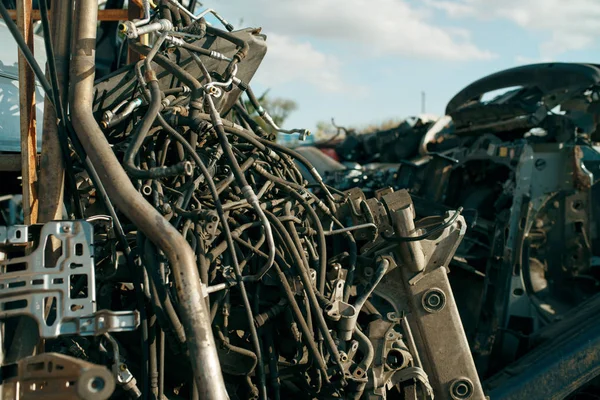 Hromádky Dílů Aut Skládce Nikdo Automobilový Odpad Odpad Aut Odpadky — Stock fotografie